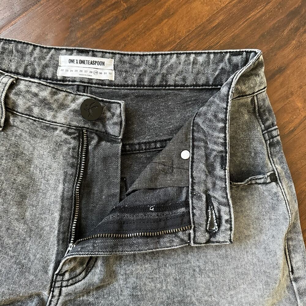 One Teaspoon Grey Acid Wash High-Rise Cutoff Jean Shorts - Picture 6 of 12